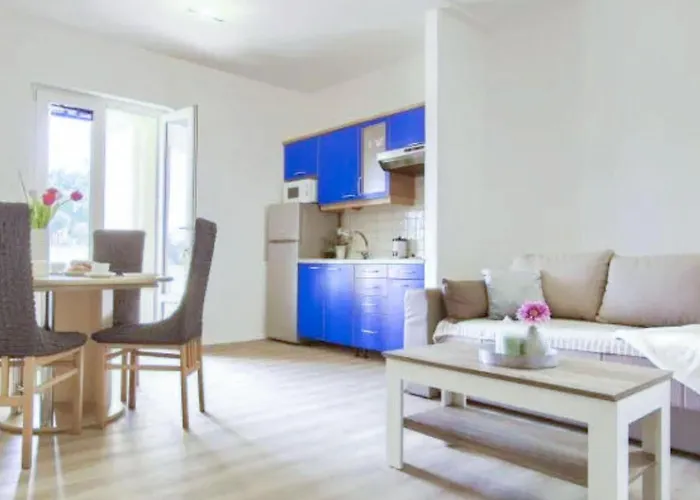 1 Bedroom Lovely In * Lukoran