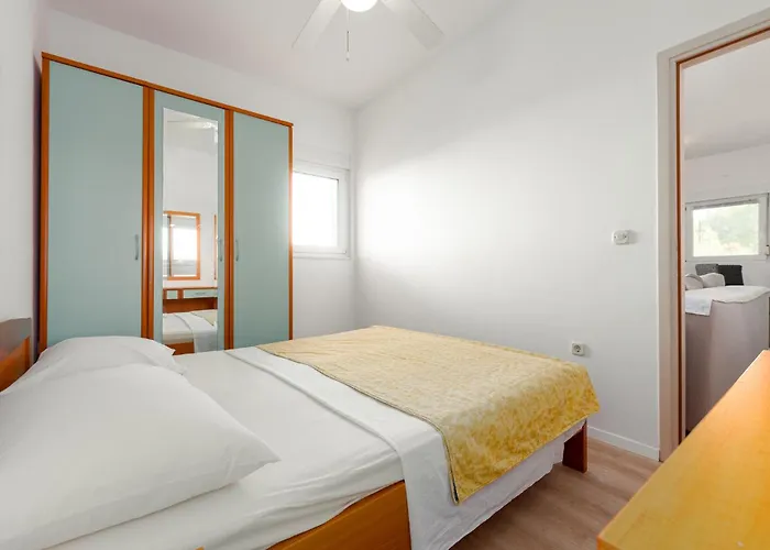 1 Bedroom Lovely In شقة *