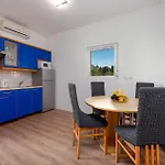 Apartment 1 Bedroom Awesome In