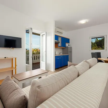 Apartamento 1 Bedroom Stunning In Lukoran
