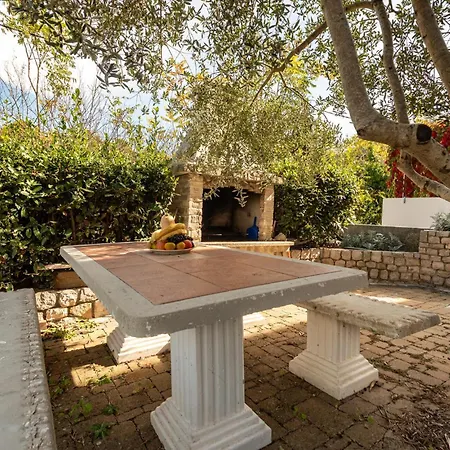 1 Bedroom Stunning In Apartamento *