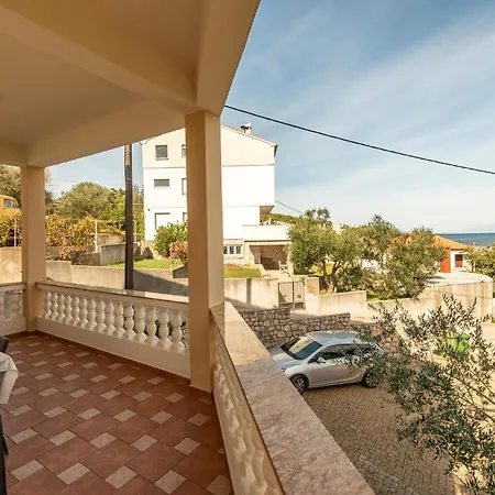 Apartamento 1 Bedroom Stunning In *