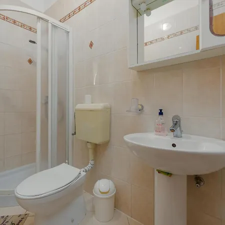 1 Bedroom Stunning In
