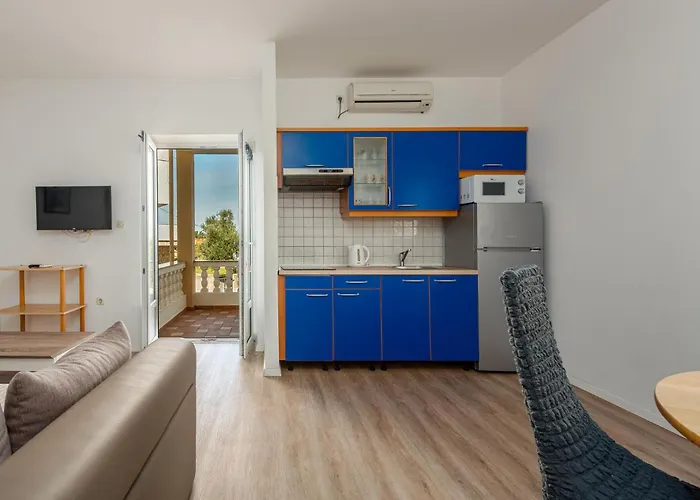 1 Bedroom Lovely In Апартаменты